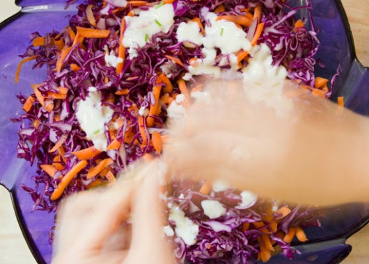 red_cabbage_salad_700x394